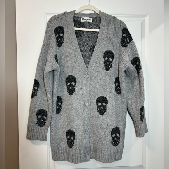 Skull Cardigan - Picture 2 of 4